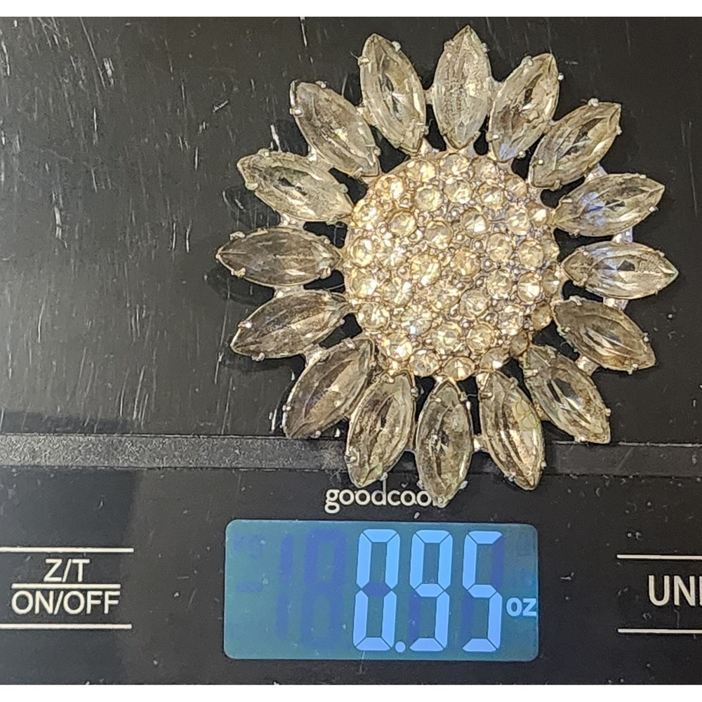 Vintage Silver Tone Sunflower Brooch Marquise Crystal Rhinestone Floral 2in - Picture 4 of 5